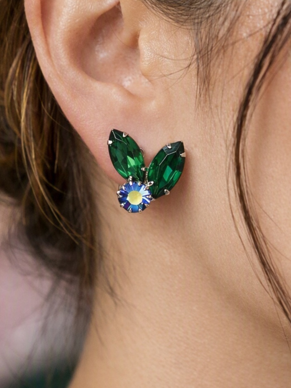 Vintage Emerald Marquise & Aurora Borealis Clip-On Earrings | Leaf Motif Gold